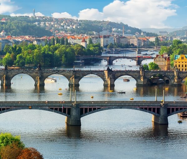 viajar solo praga junio