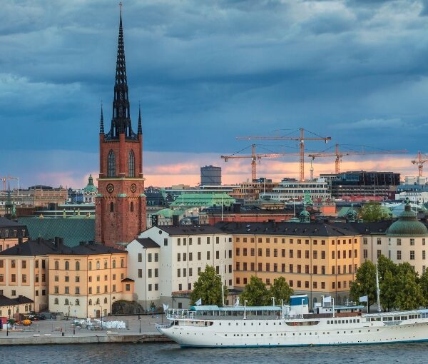 fiordos noruegos y estocolmo