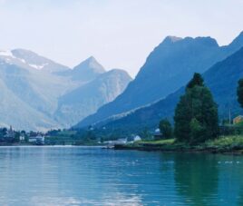 fiordos noruegos en septiembre