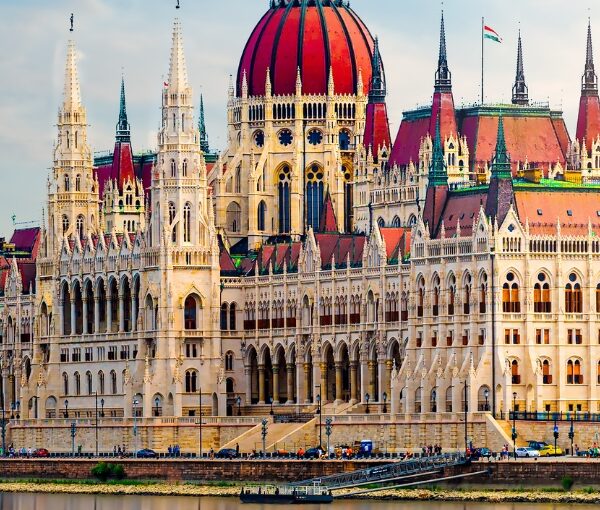 Fin de Año Single Budapest